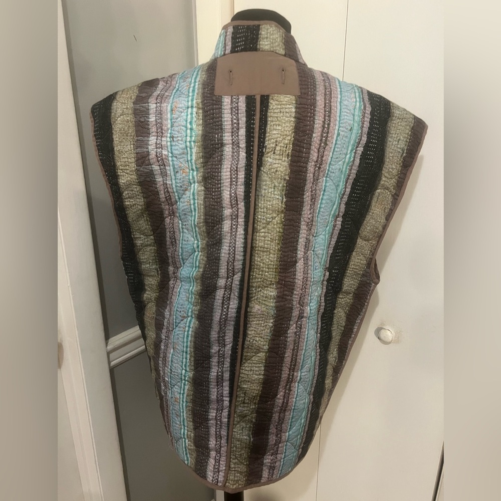 Reclaimed vintage unisex quilted vest in stripe - Picture 4 of 4